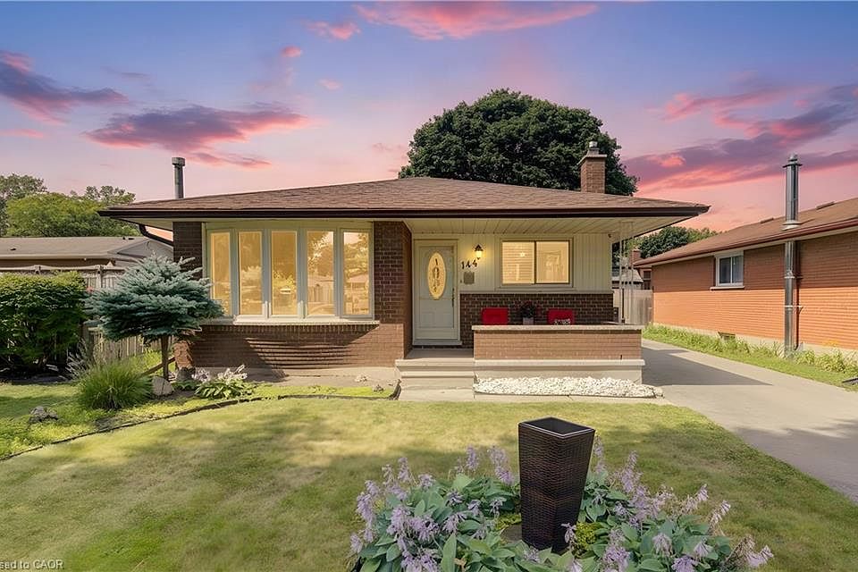 1st image of 144 Holborn Dr