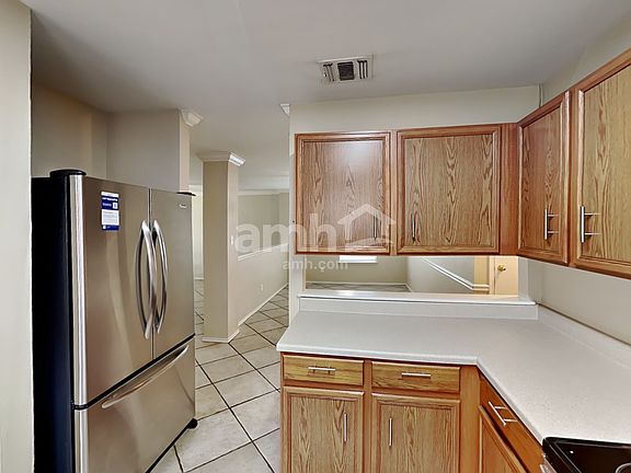 4th image of 10711 N Shaenridge