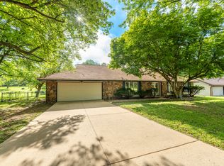4852 S Charleston Ave, Springfield, MO 65804