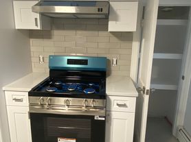 750 Academy Ave, Providence, RI