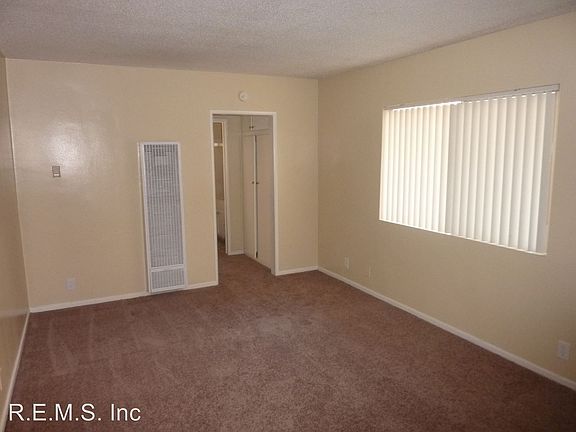 3rd image of 4350 W 130th St APT 9