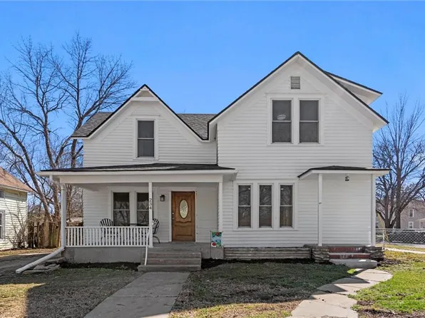 234 W 7th St, Ottawa, KS 66067