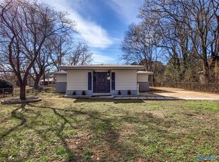 439 S Edgemont Cir NW, Huntsville, AL 35811