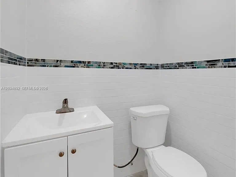 7555 SW 28th Street Rd #B — Photo 5
