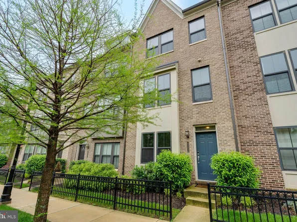 4703 Underwood St, Riverdale, MD 20737