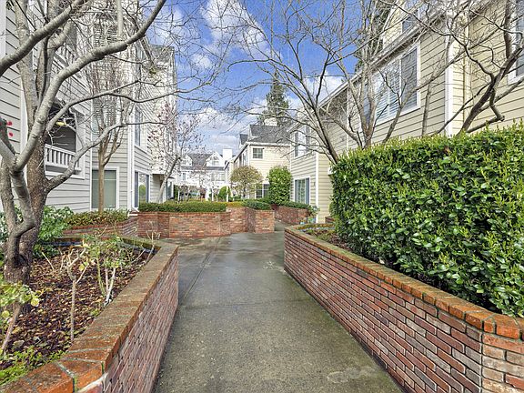 3rd image of 3421 El Camino Real APT 16E