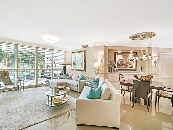 4th image of 550 SE Mizner Boulevard #B209