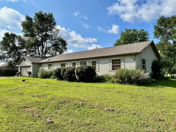 6860 E Oakwood Ave, Knox, IN 46534