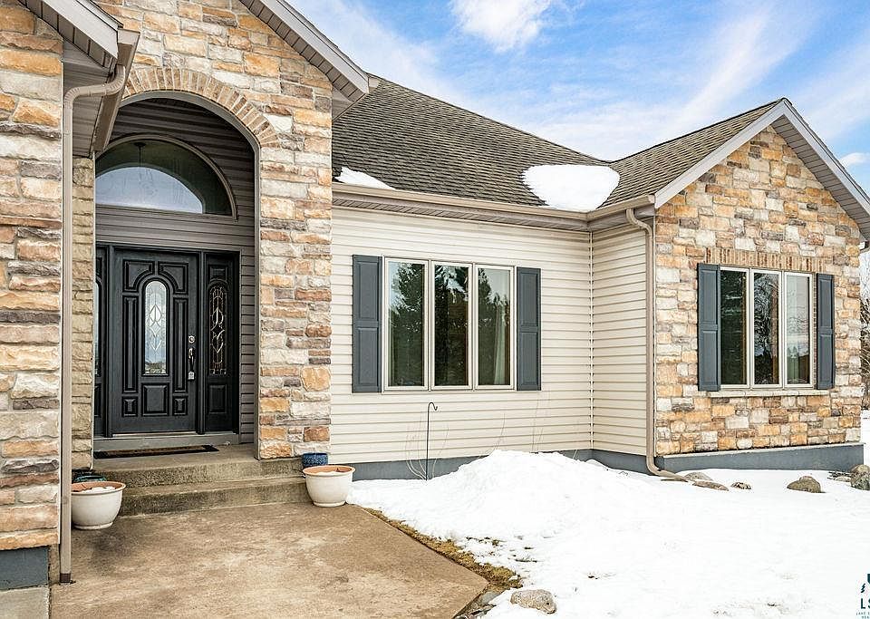 s*6様 house on the hill 90tops 2542 Town View Dr, Cedar Hill, TX 75104 | 39 Photos - Movoto