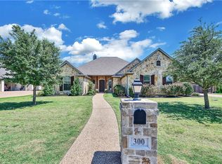 300 Stone Creek Ridge Dr, Mc Gregor, TX 76657
