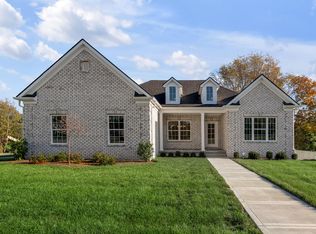 121 Winding Creek Dr, Georgetown, KY 40324