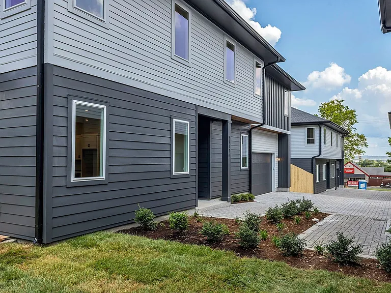 5917 Robertson Ave — Photo 50