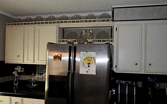 5th image of 718 S Bowie Dr