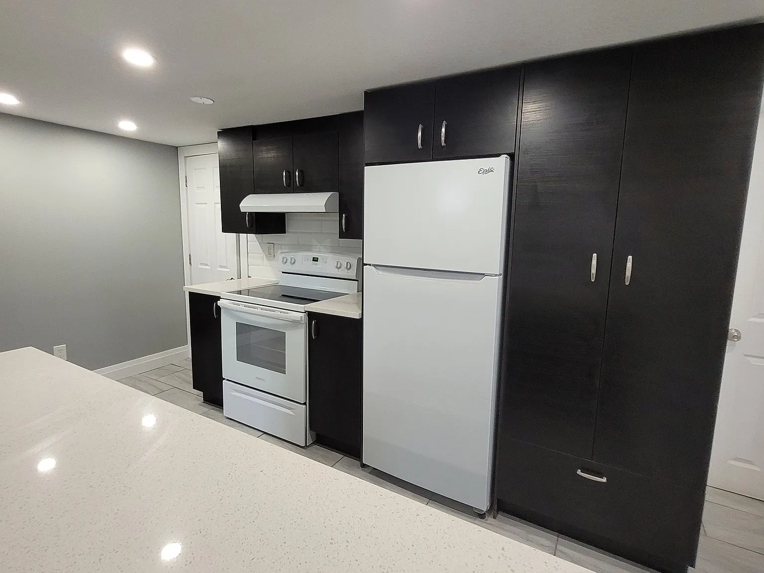 2 bed, $1,800 — Photo 4