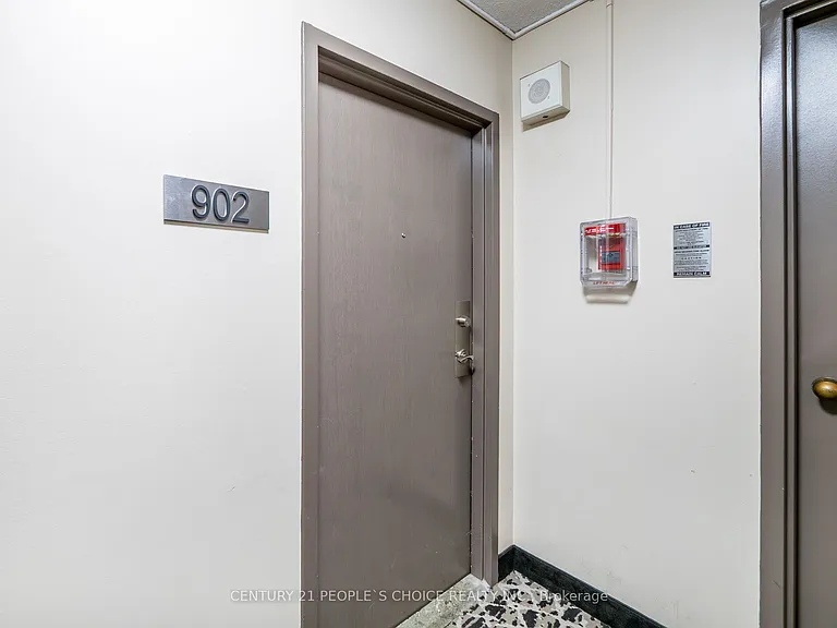 3390 Weston Rd #902 — Photo 8