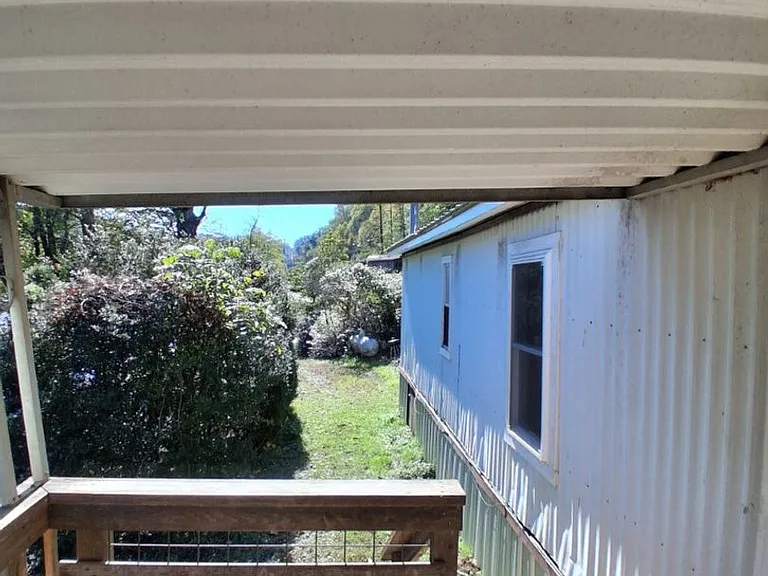 462 Tunnel Mountain Rd — Photo 8