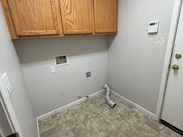 1613 Little Rock Cir — Photo 25