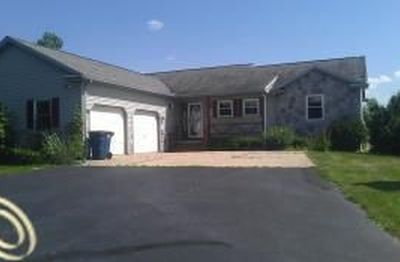 727 John Ward Dr, Howell, MI, 48855