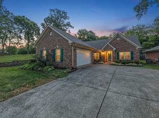 226 Wrennewood Ln, Franklin, TN 37064
