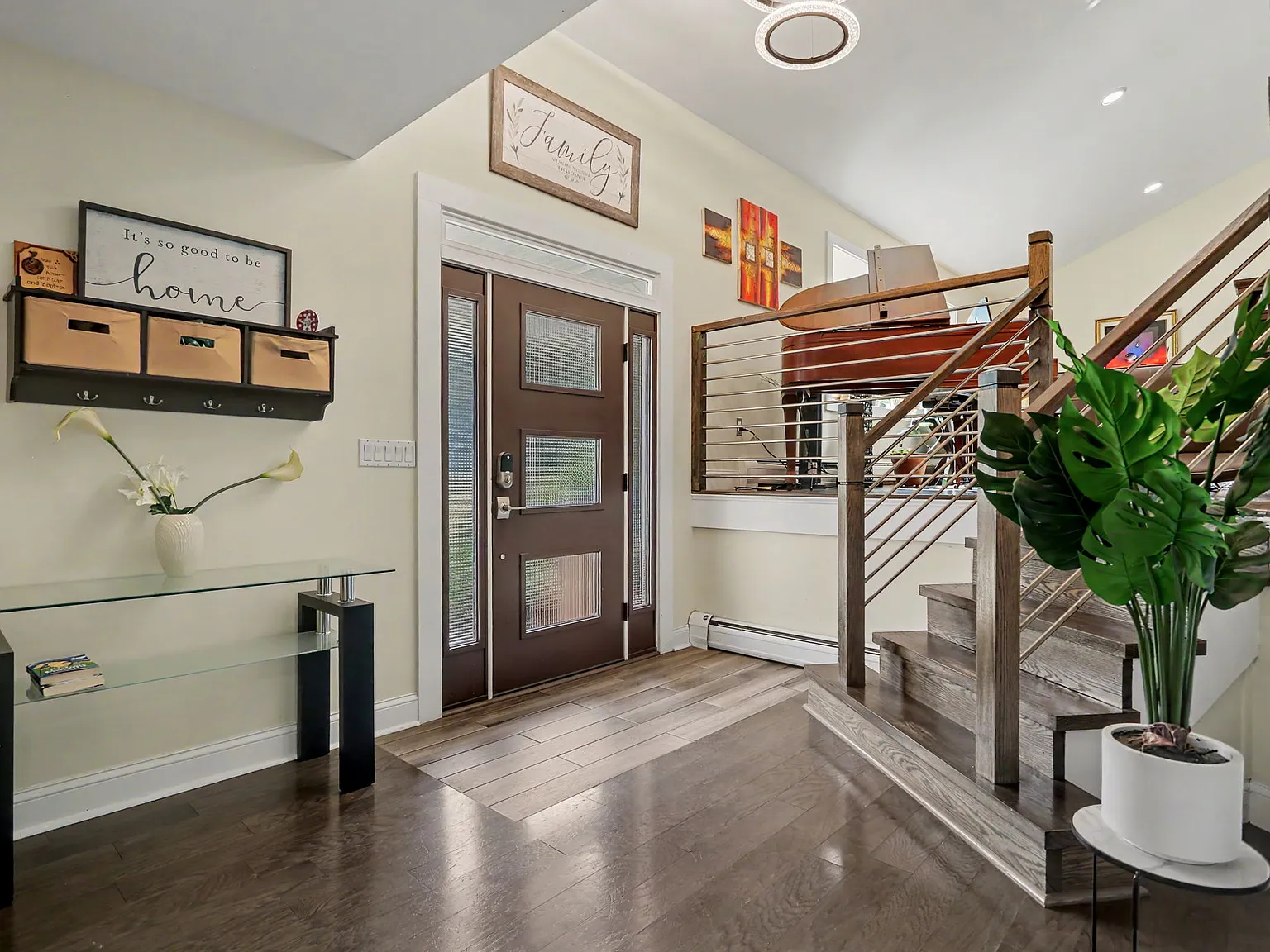 5 bed, 3985 sqft, $7,500 — Photo 3