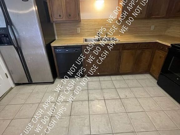 4th image of 6634 Lexington Dr