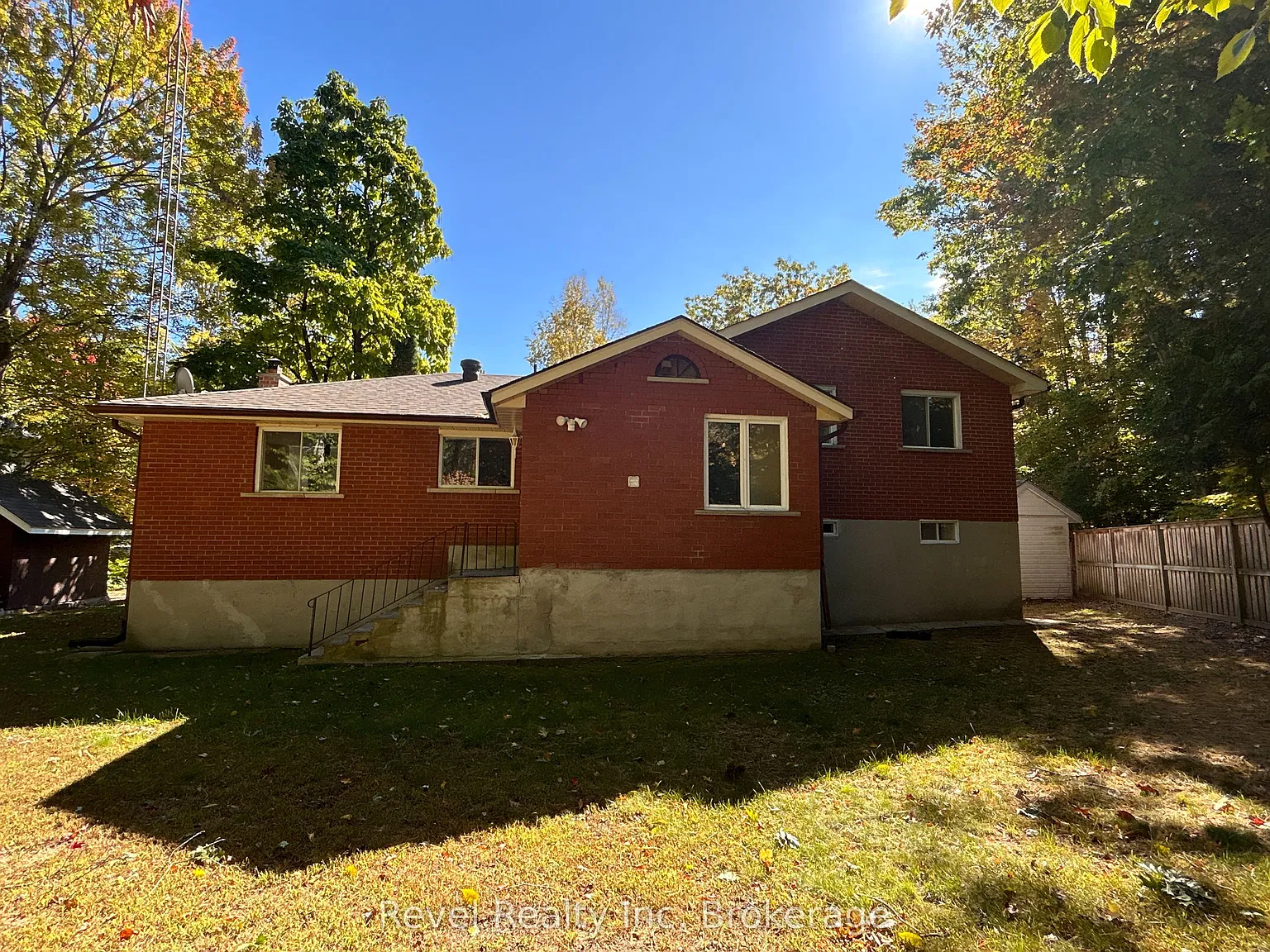 4 bed, $2,850 — Photo 3