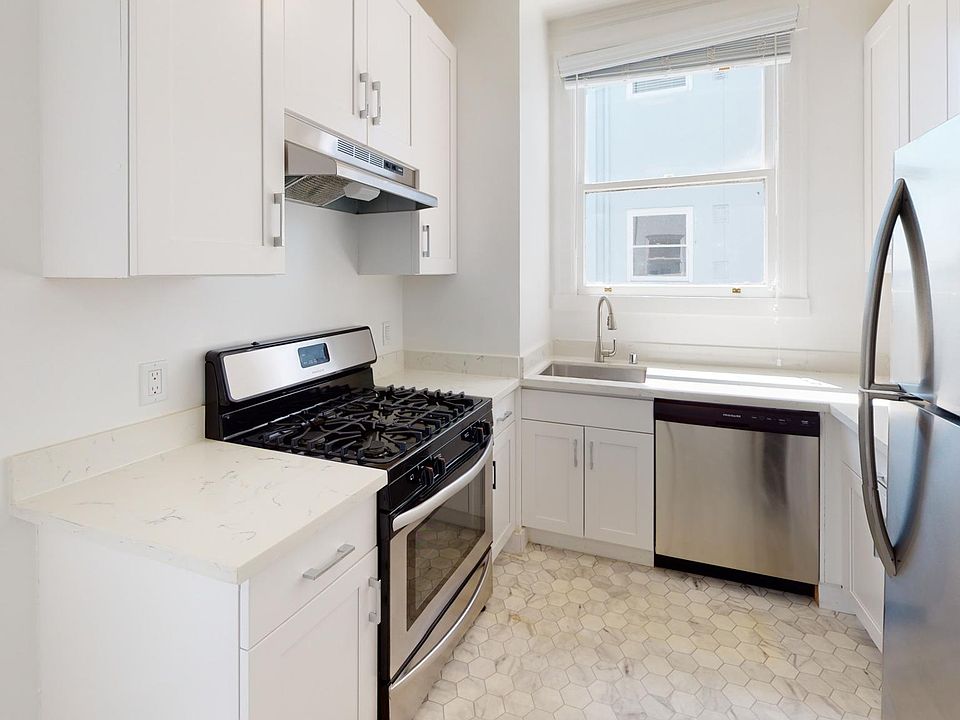 1st image of 1290 Grove St #406