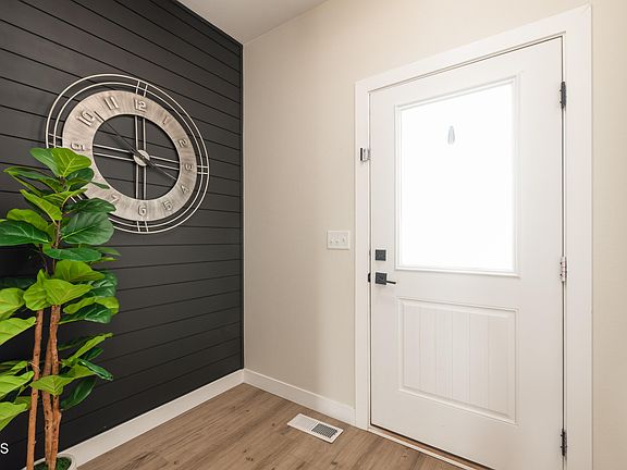 5th image of 4013 Ivory Ln