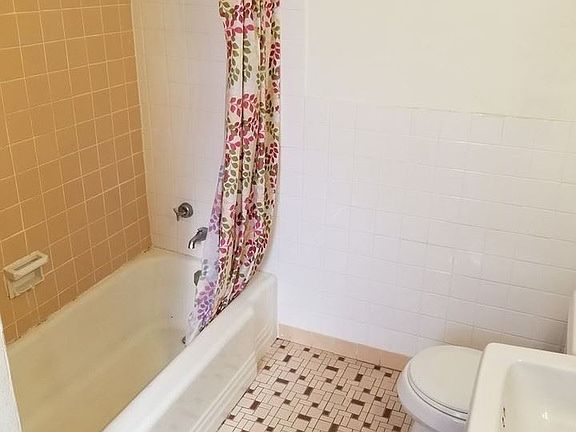 3rd image of 6345 Lyndale Ave S APT 14