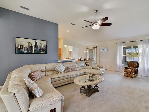3rd image of 3025 Diamond Ln