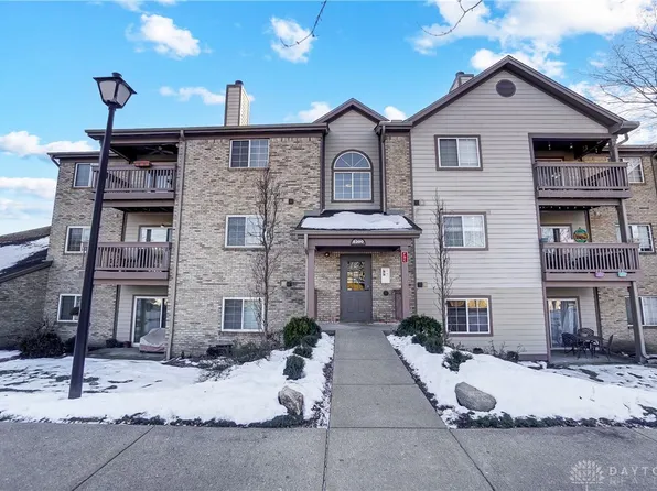 8390 Spring Valley Ct APT 102, West Chester, OH 45069