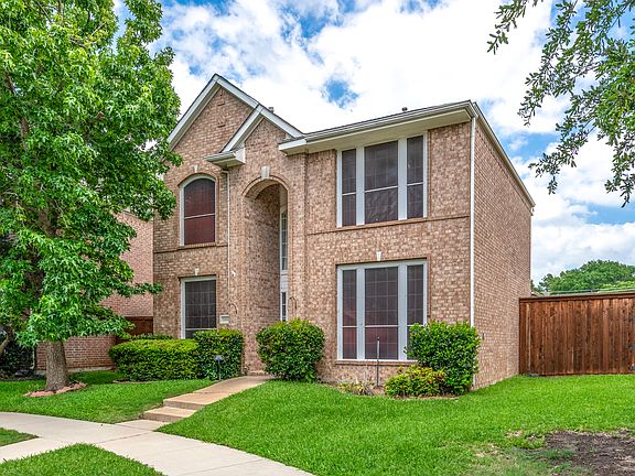 3rd image of 7816 Creekway Ct