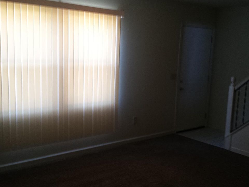 2nd image of 108 Maple Brook Dr Unit 108
