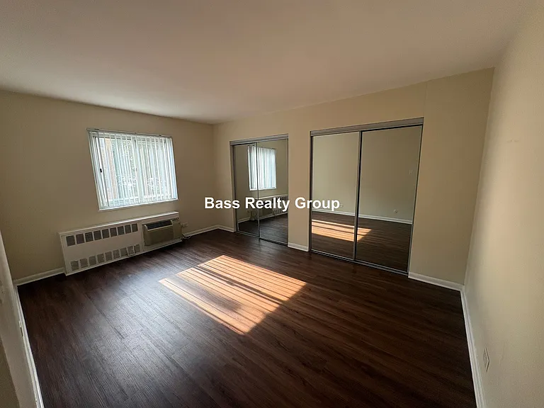 8640 Skokie Blvd #I1 — Photo 10