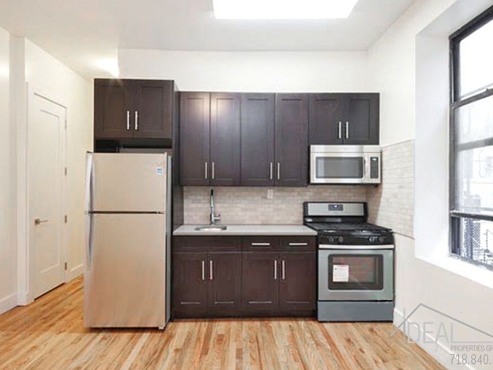 2nd image of 85 Eastern Pkwy APT 1C