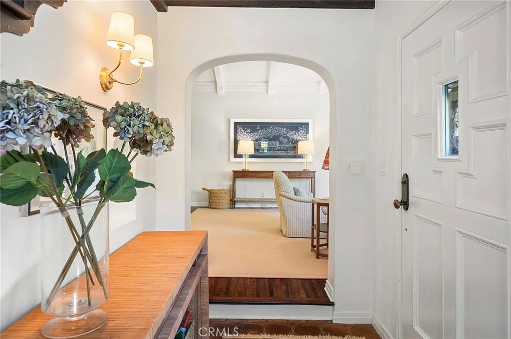 5 bed, 3100 sqft, $35,000 — Photo 3