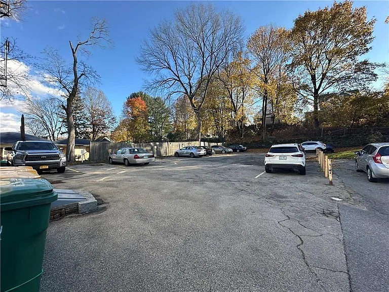 71 Hamlet Ave #1R — Photo 18