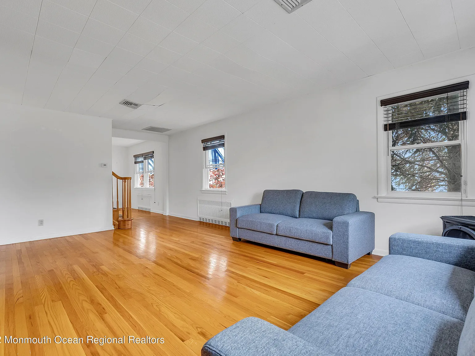 3 bed, 2344 sqft, $2,100 — Photo 4
