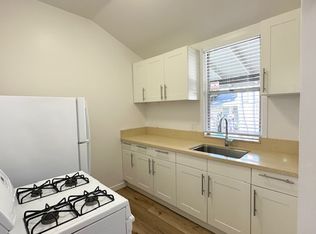 433 3rd St #A, Encinitas, CA 92024