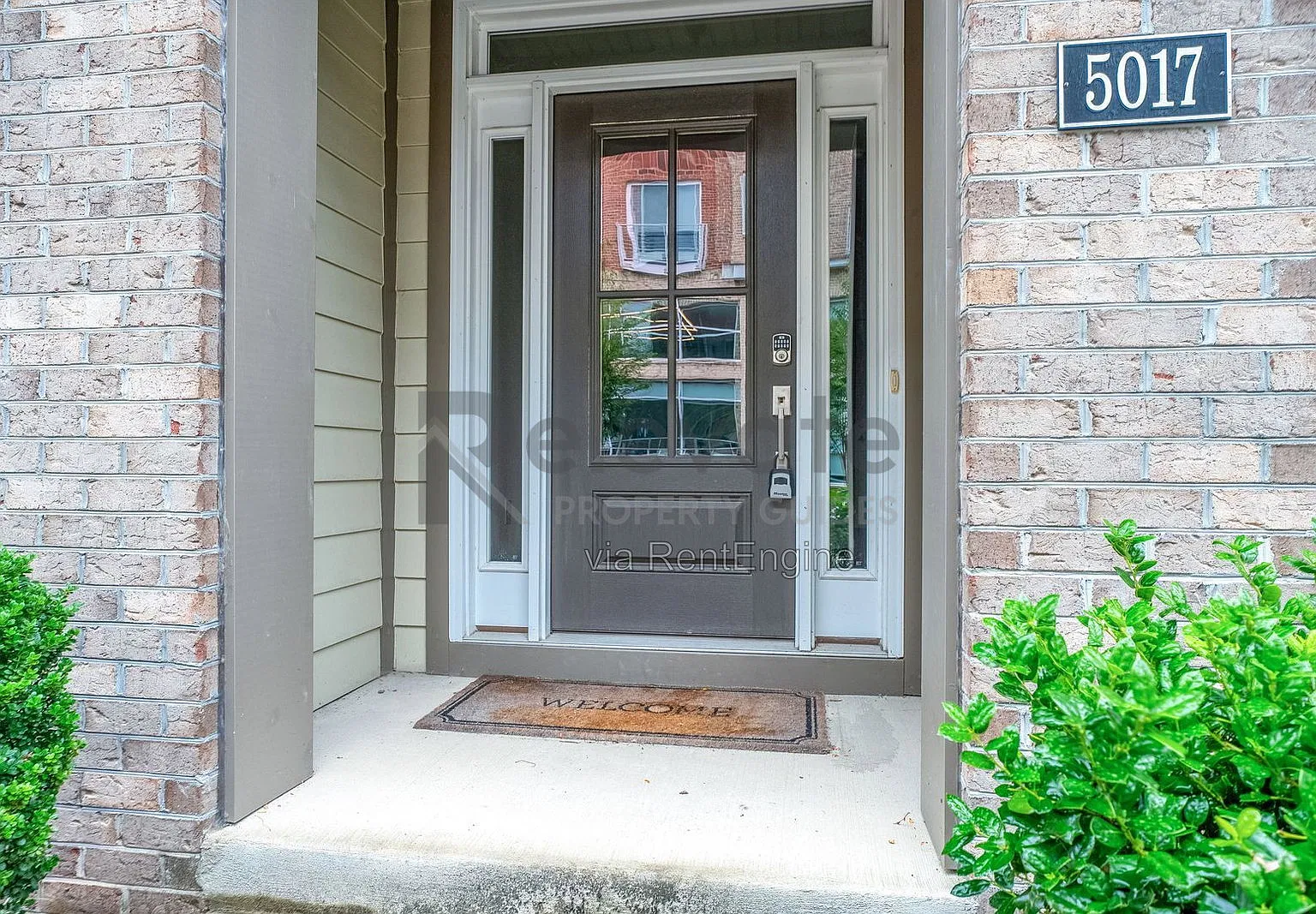 3 bed, 3.5 bath, 1946 sqft, $2,645 — Photo 3