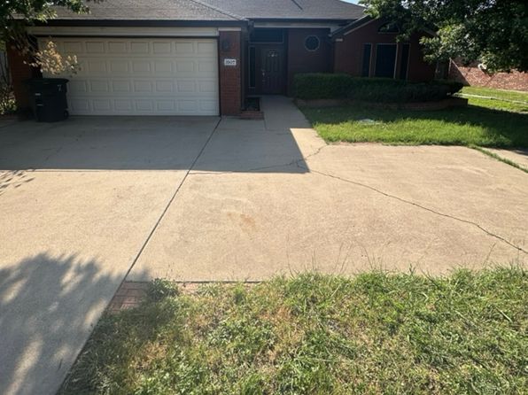 3907 Littlerock Dr
