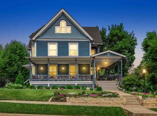 205 2nd Ave NW, Mount Vernon, IA 52314