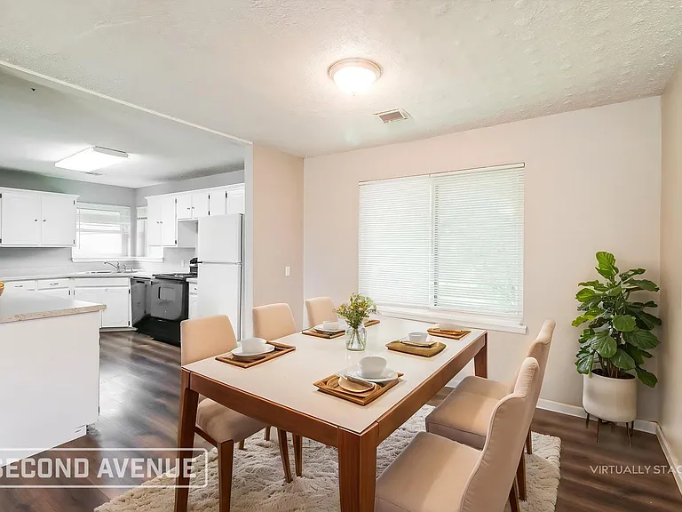 2517 SW 60th St — Photo 5