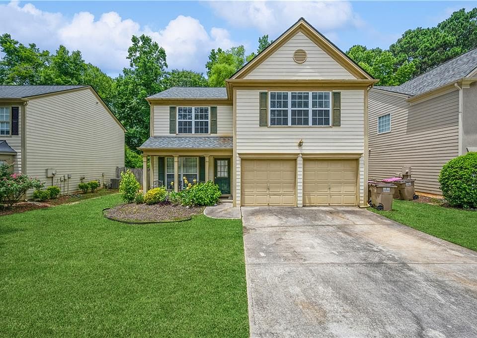 1st image of 585 Arncliffe Ct