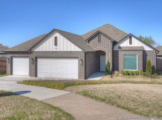 1216 W Fargo Ln, Broken Arrow, OK 74012