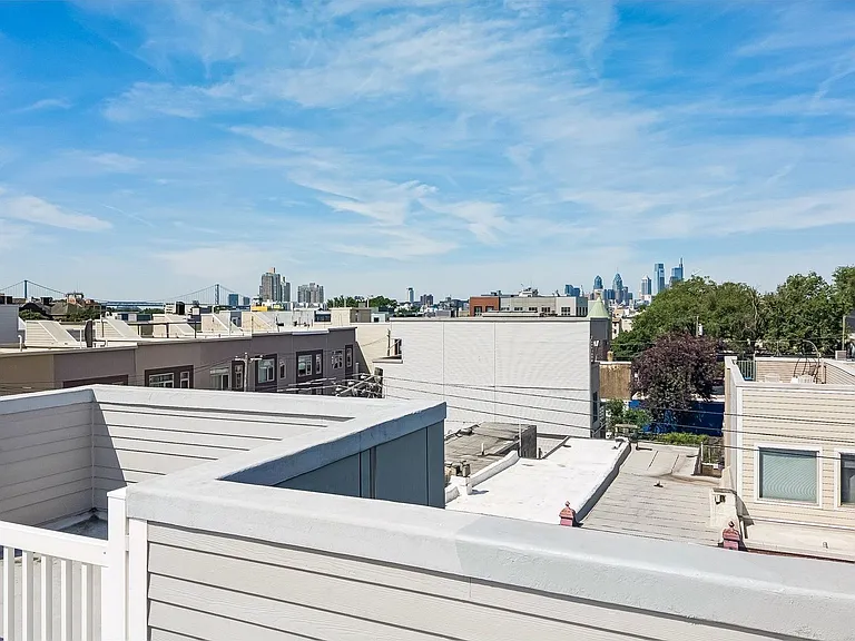 700 Moyer St — Photo 35