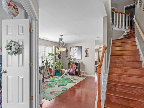 5th image of 7248 Great Laurel Dr