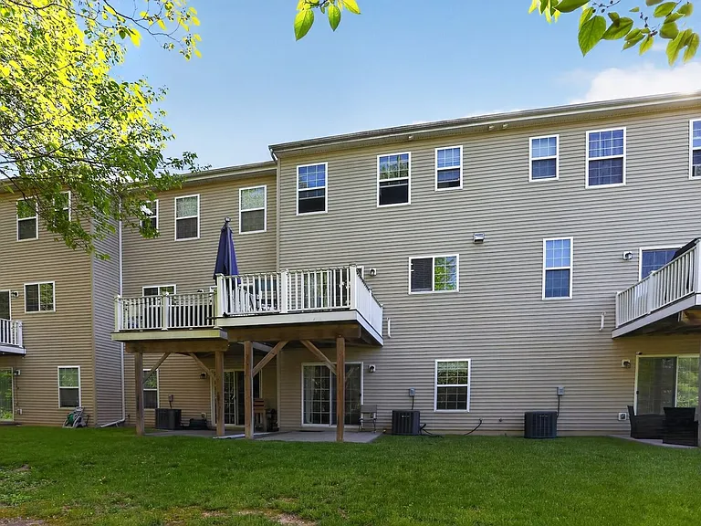 11 Faraday Ct — Photo 22