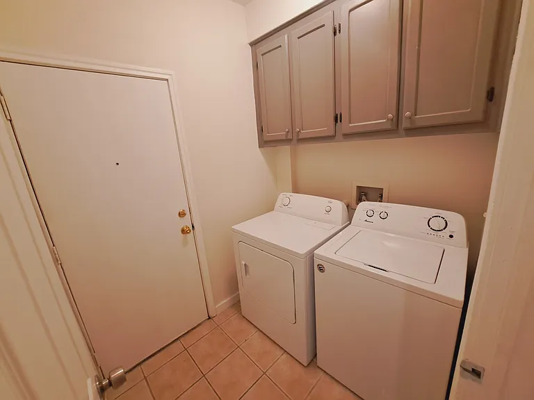 21604 Boggy Ford Rd — Photo 24
