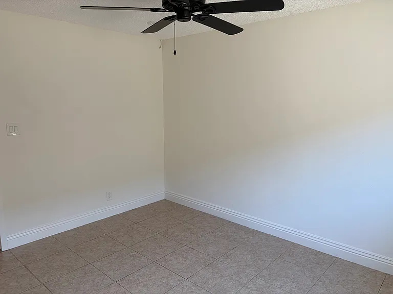 4615 N Bellflower Blvd #D — Photo 6